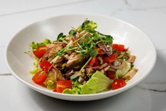 Салат овощной с языком «Acuite»